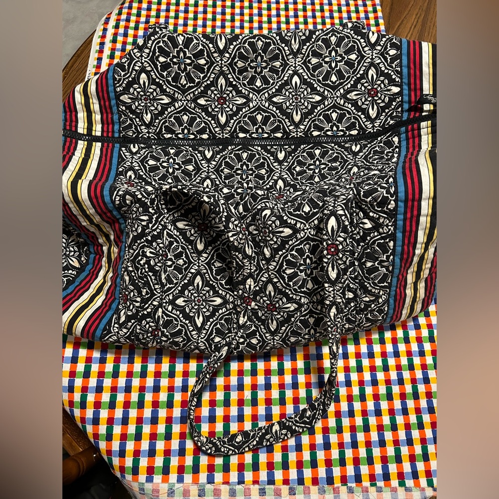 Vera Bradley Barcelona Pattern duffle bag